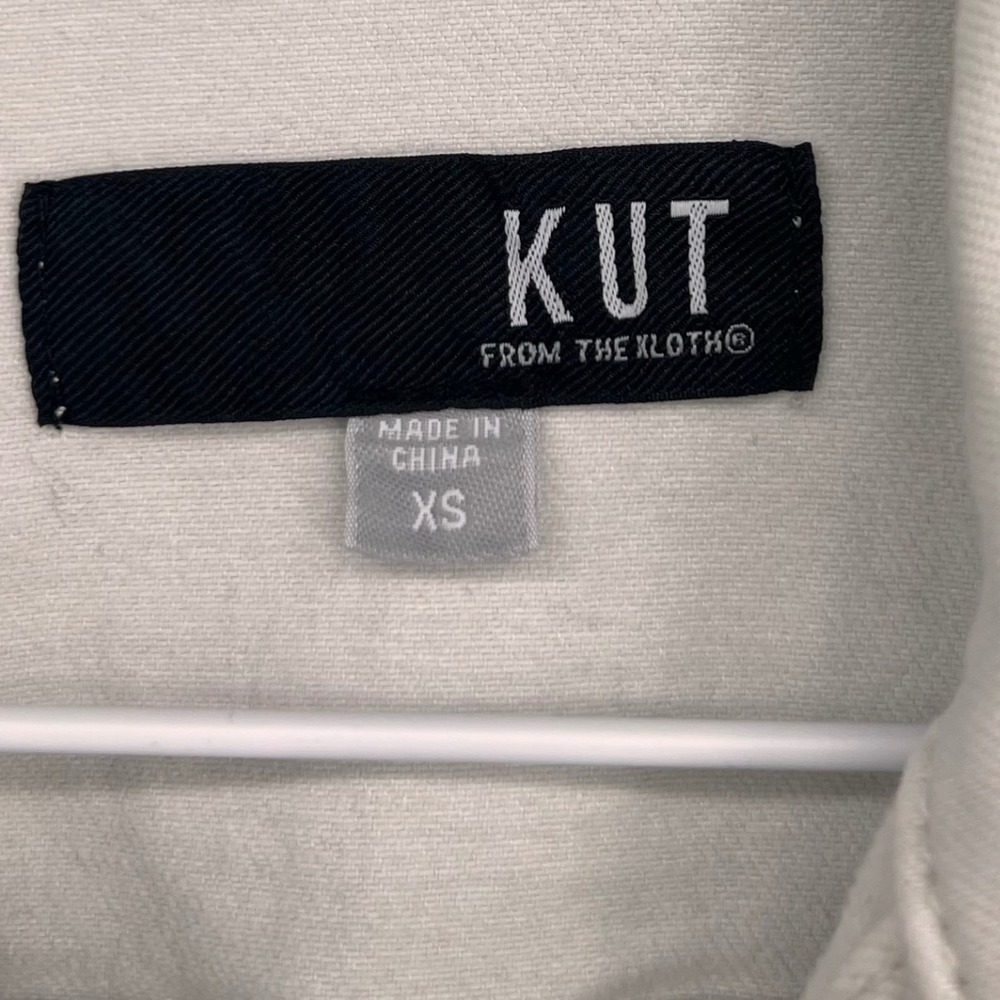 KUT from the Kloth Womens White Raw Hem Denim Trucker Jacket Size XS Cropped - Picture 4 of 10